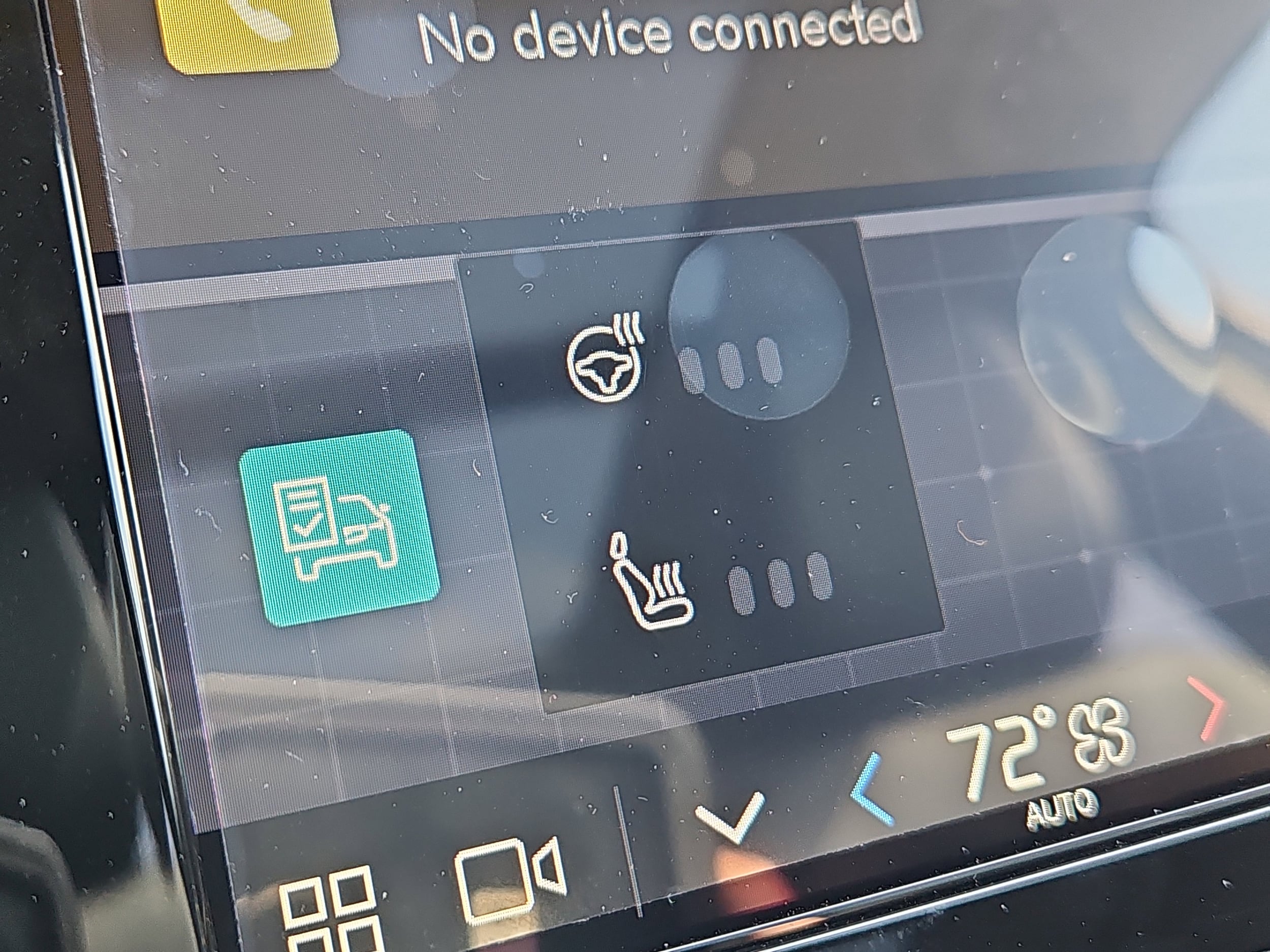 2025 Volvo XC40 Plus - Photo 11