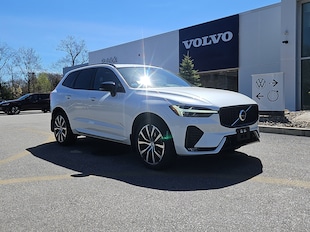 2023 Volvo XC60 Plus Dark Theme Sport Utility