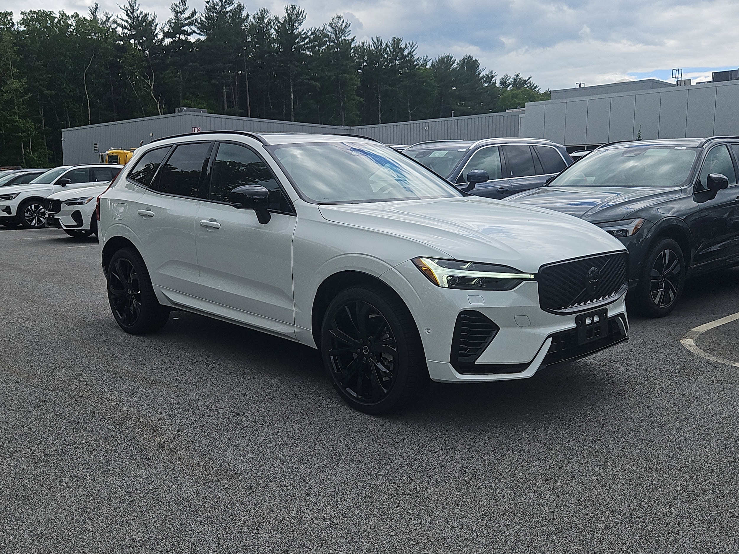 2026 Volvo XC60 Plug-In Hybrid