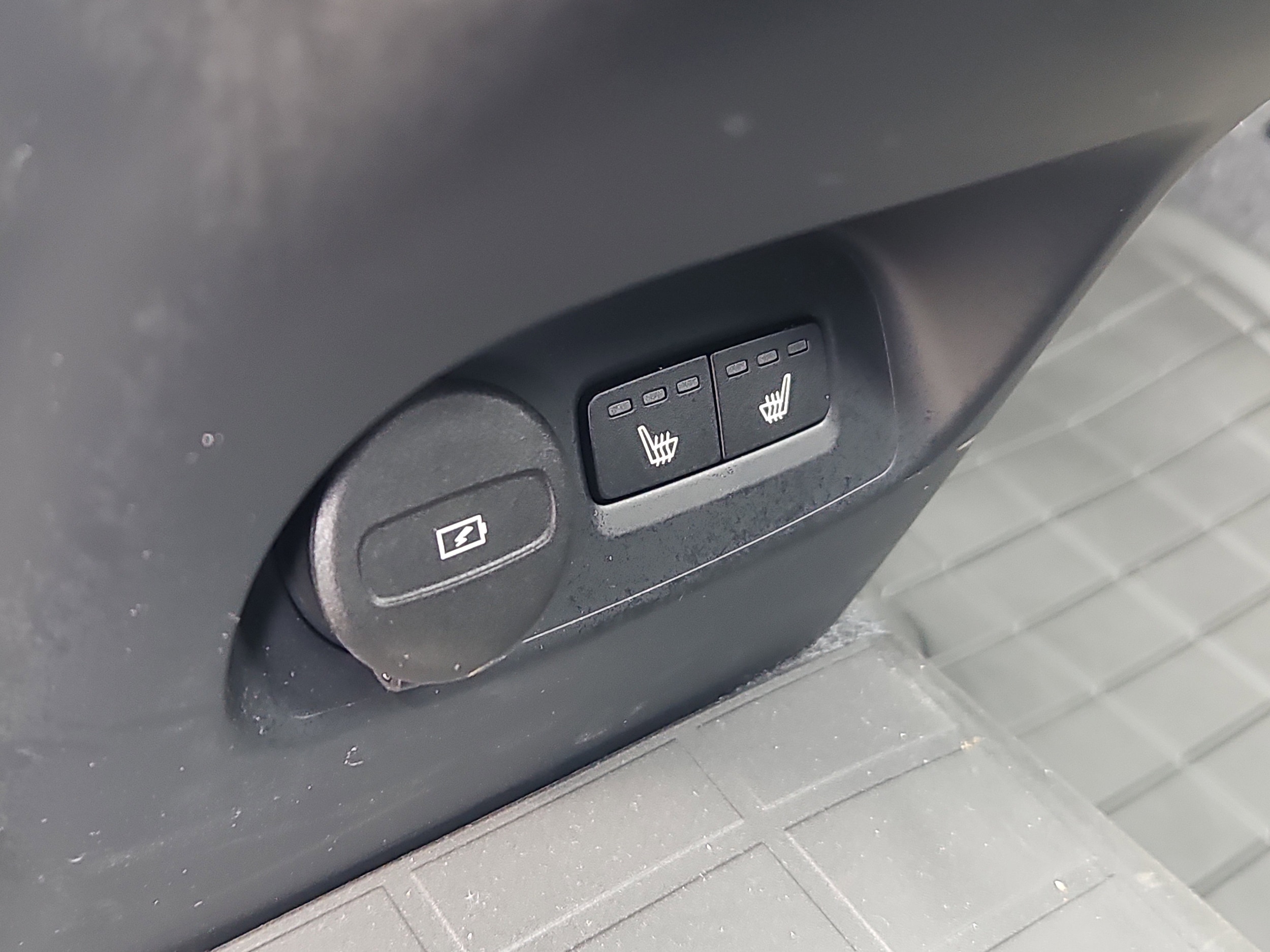 2026 Volvo XC40 Ultra Black Edition - Photo 15