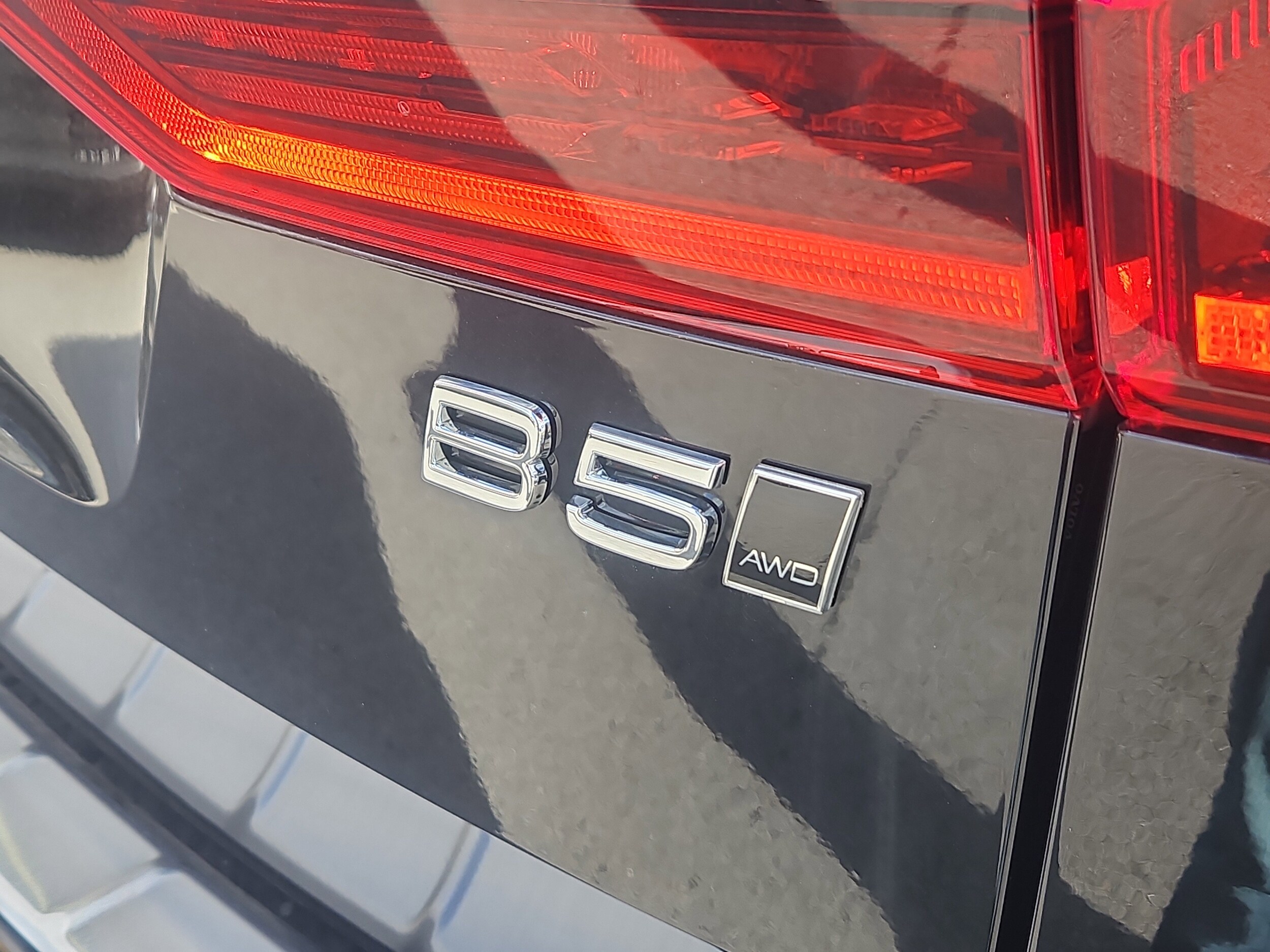 2026 Volvo XC60 B5 photo 3