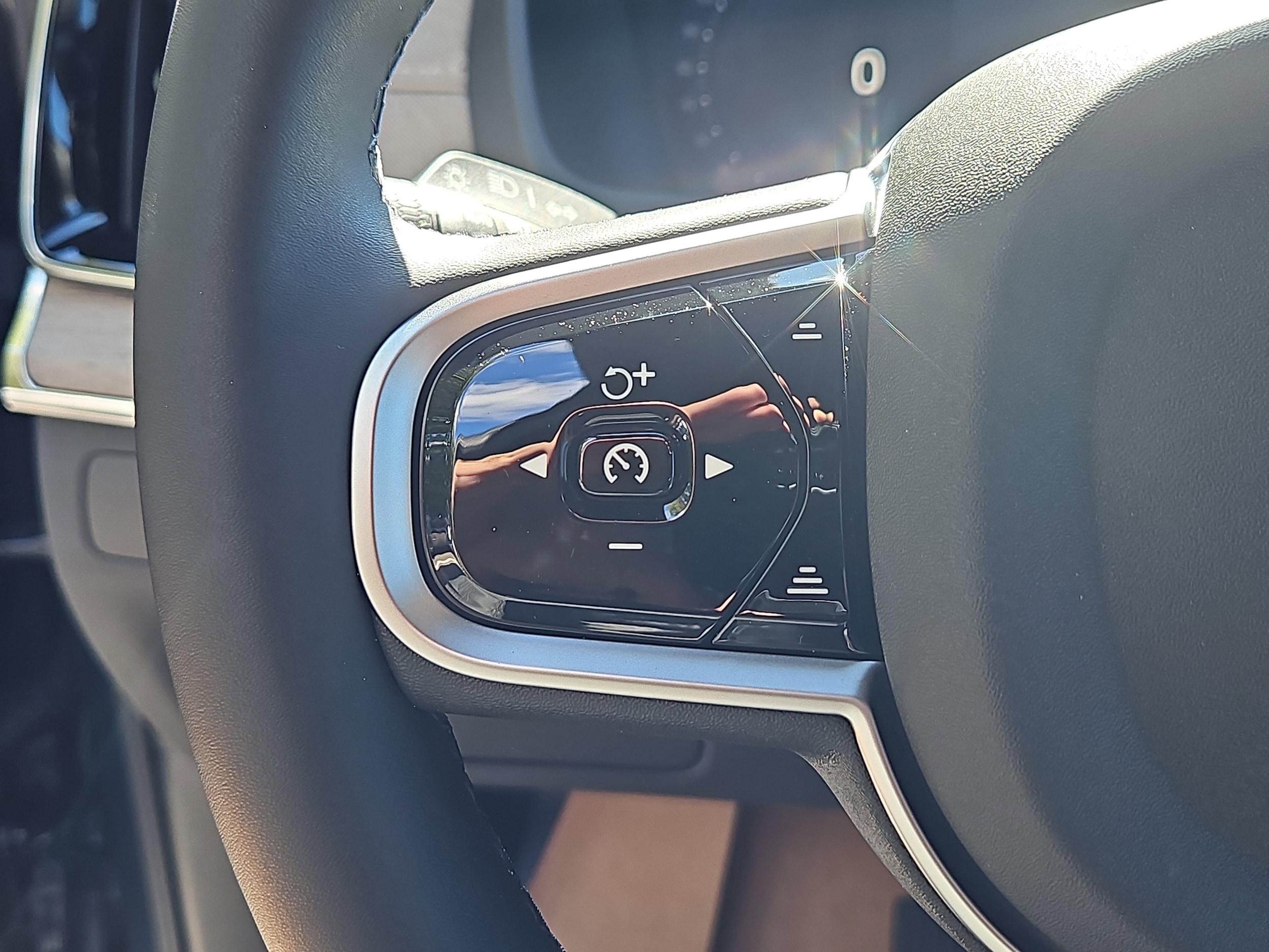 2026 Volvo XC90 Plus - Photo 15