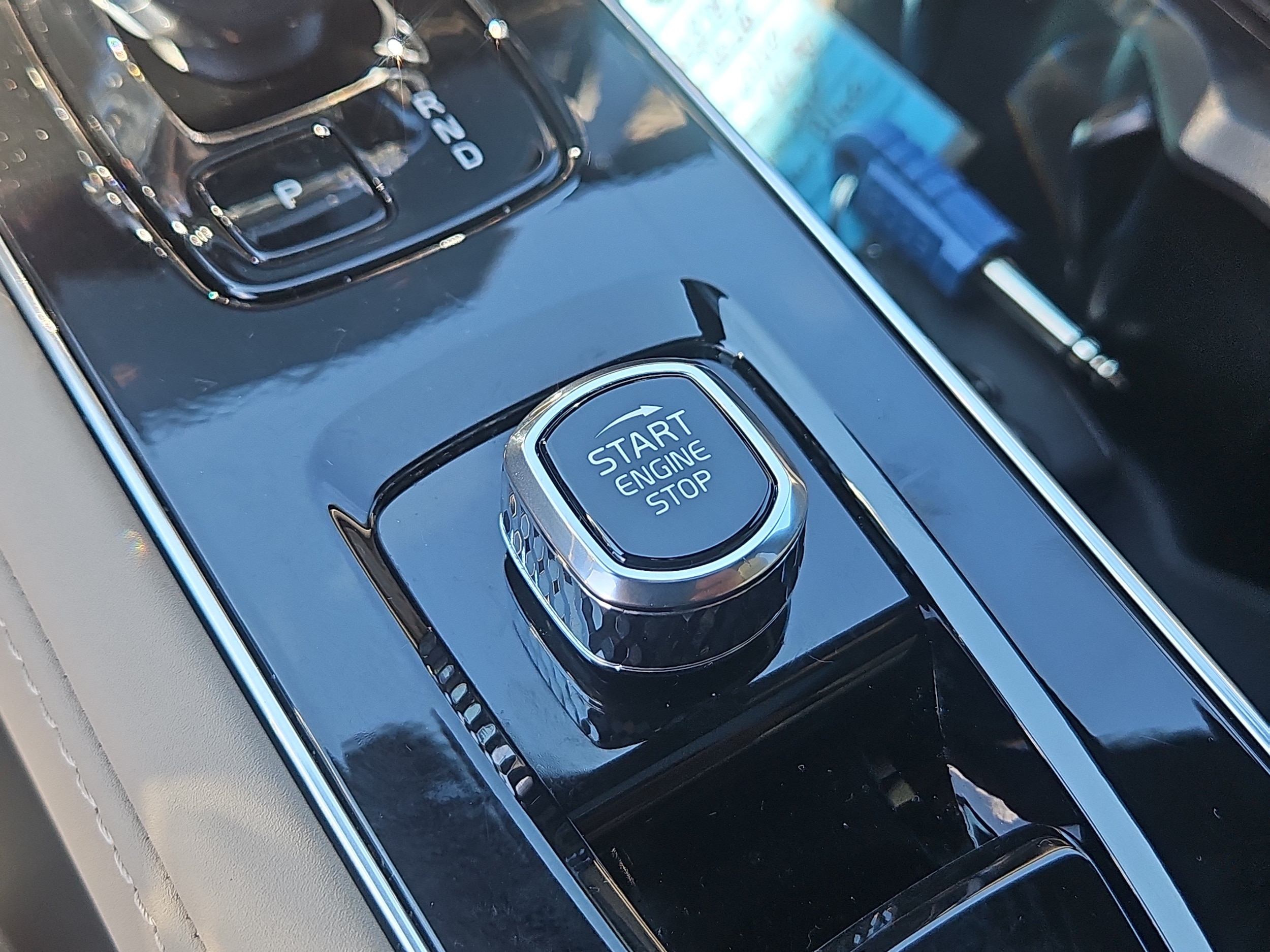 2026 Volvo XC90 Plus - Photo 18