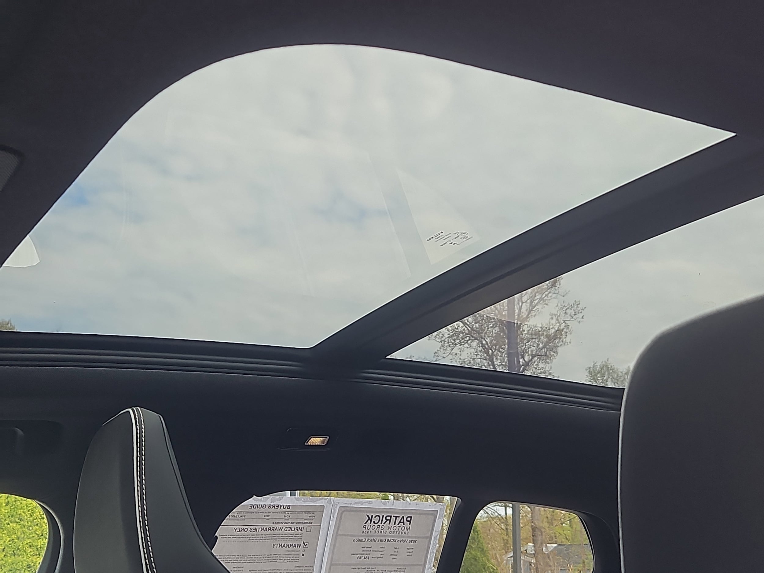 2026 Volvo XC40 Ultra Black Edition - Photo 8