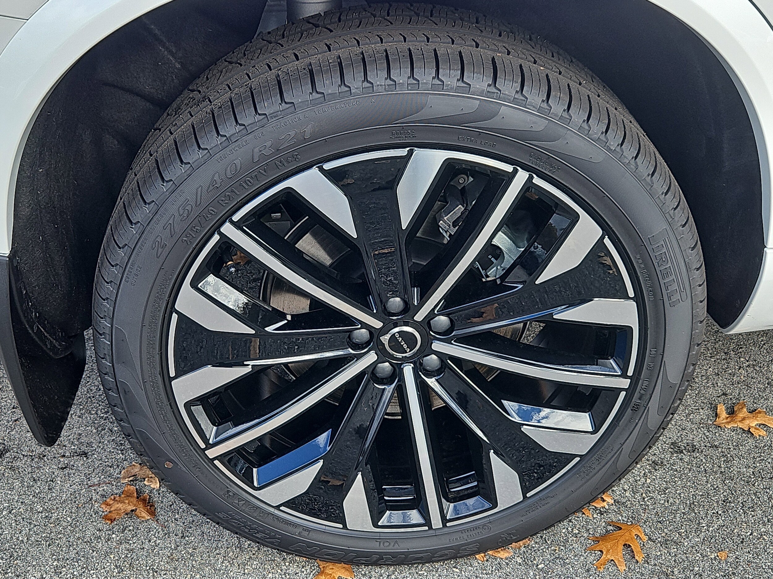 2026 Volvo XC90 Plus - Photo 20