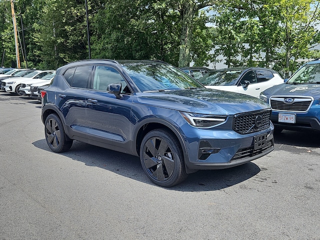 2026 Volvo XC40 B5 Ultra Black Edition AWD SUV
