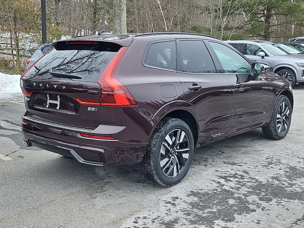 New 2026 Volvo XC60 B5 Core SUV