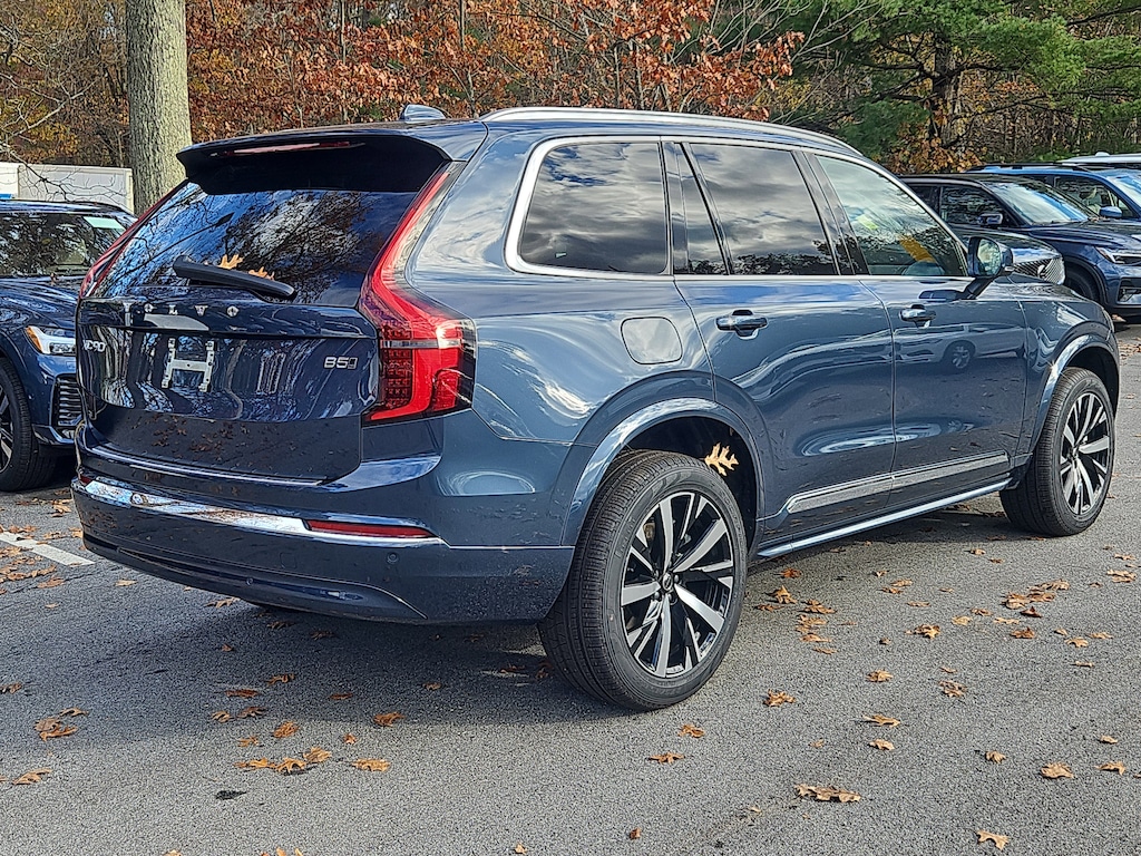 New 2026 Volvo XC90 B5 Core SUV