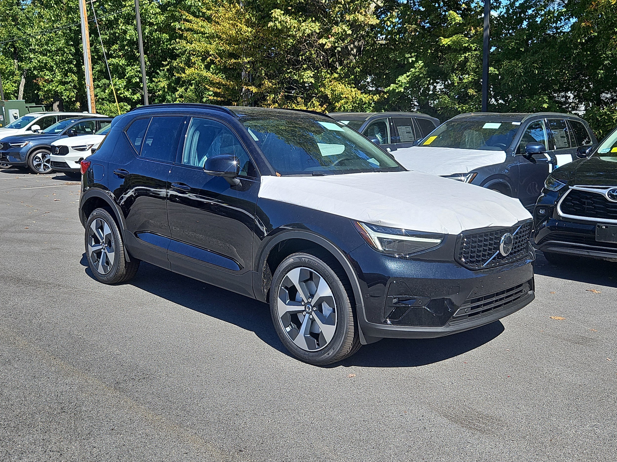 2026 Volvo XC40 Plus's photo