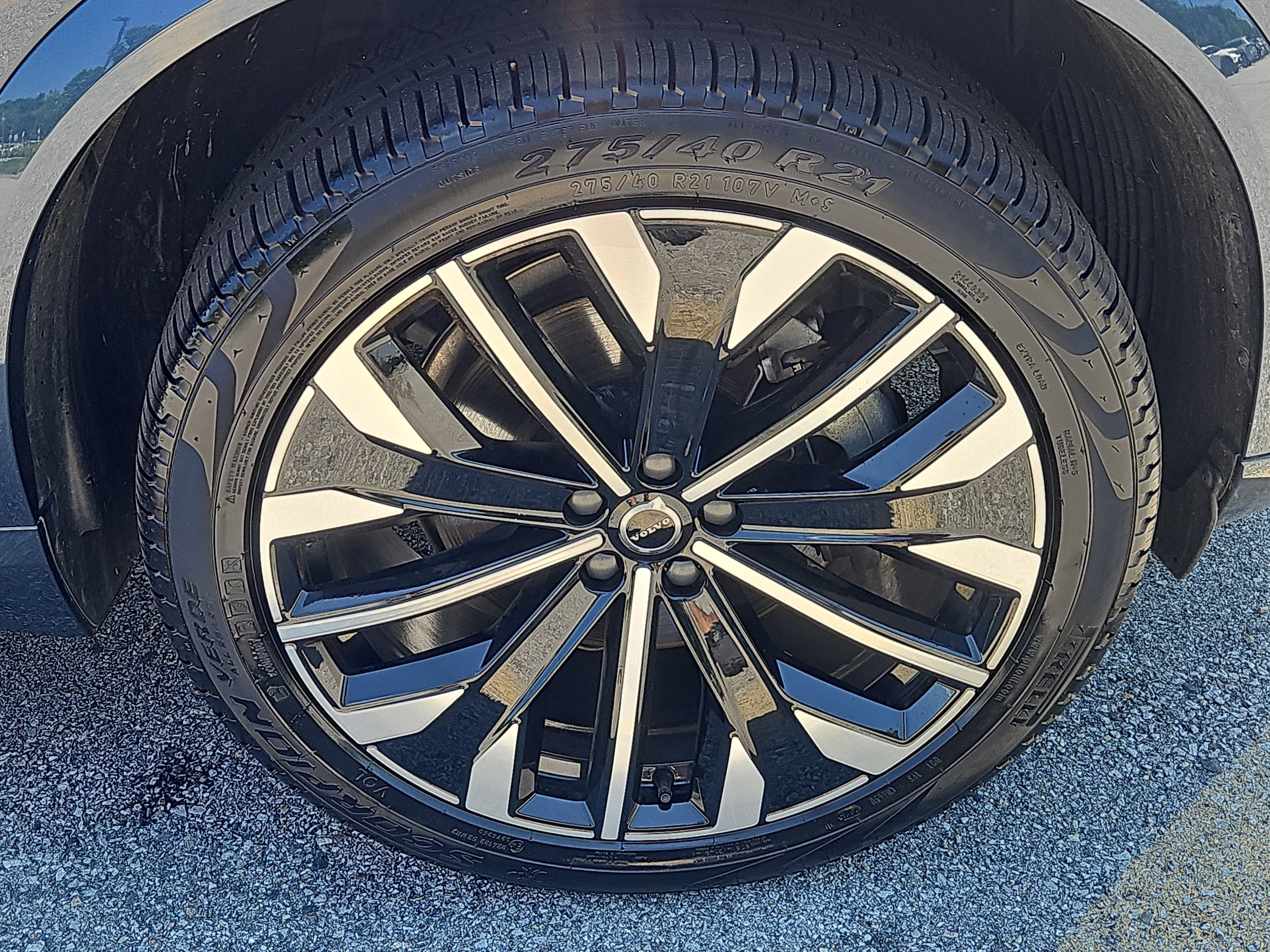 2026 Volvo XC90 Plus - Photo 31