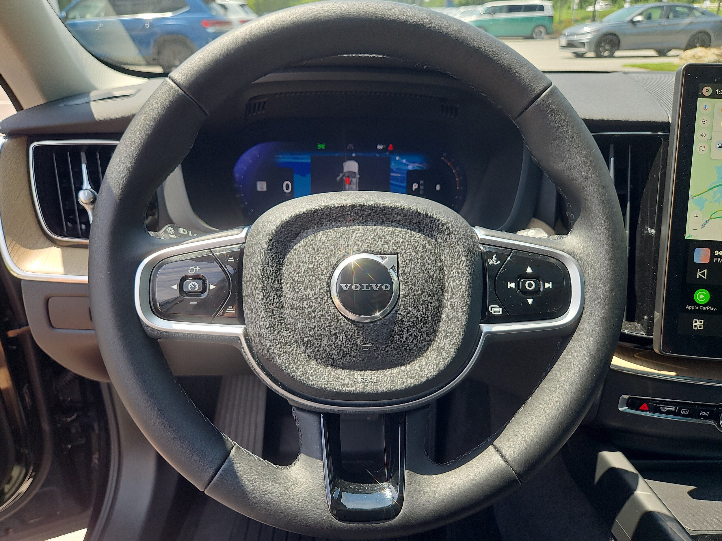 2026 Volvo XC60 Plus - Photo 22