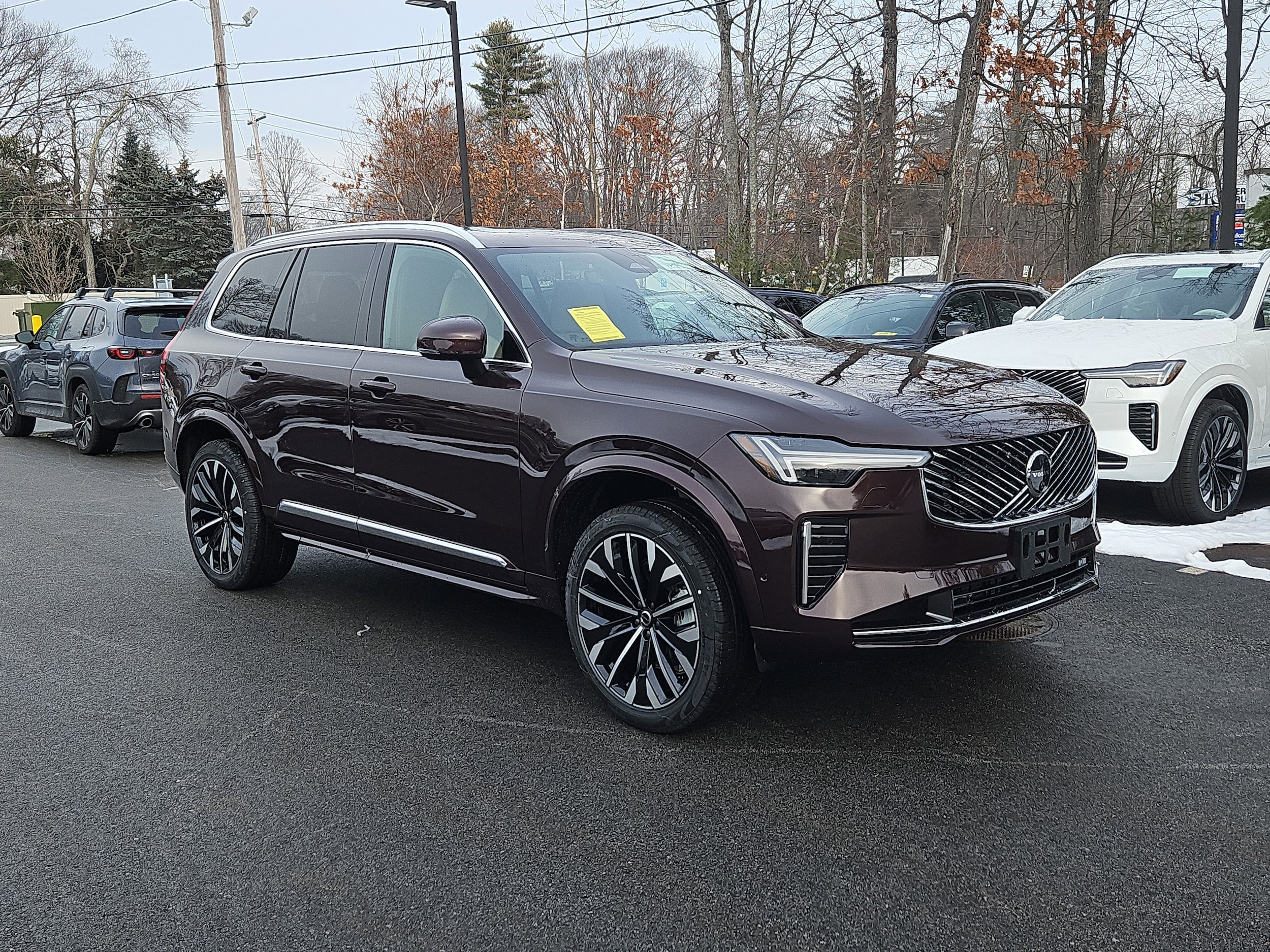 2026 Volvo XC90 Plus's photo