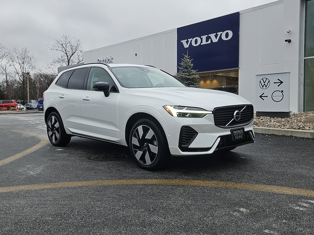 New 2025 Volvo XC60 Plug-In Hybrid Plus Sport Utility