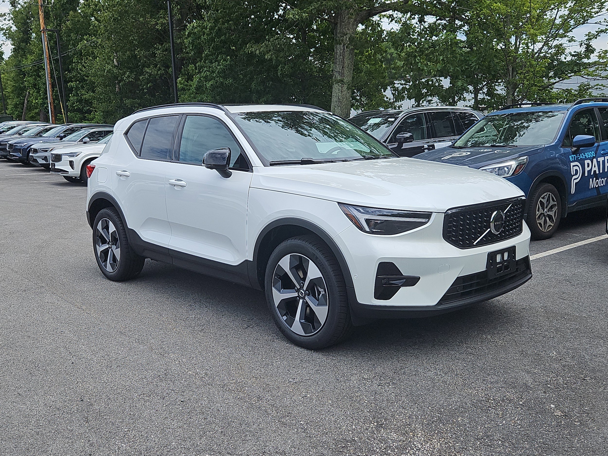 2026 Volvo XC40 B5 Plus