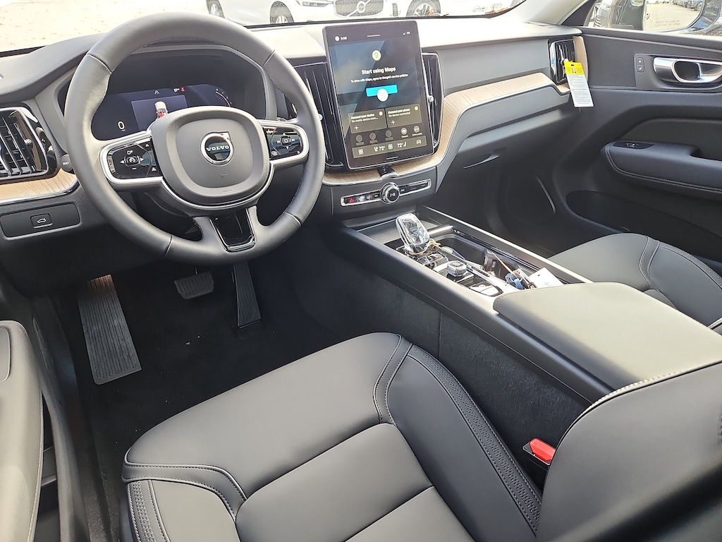 New 2026 Volvo XC60 B5 Plus SUV