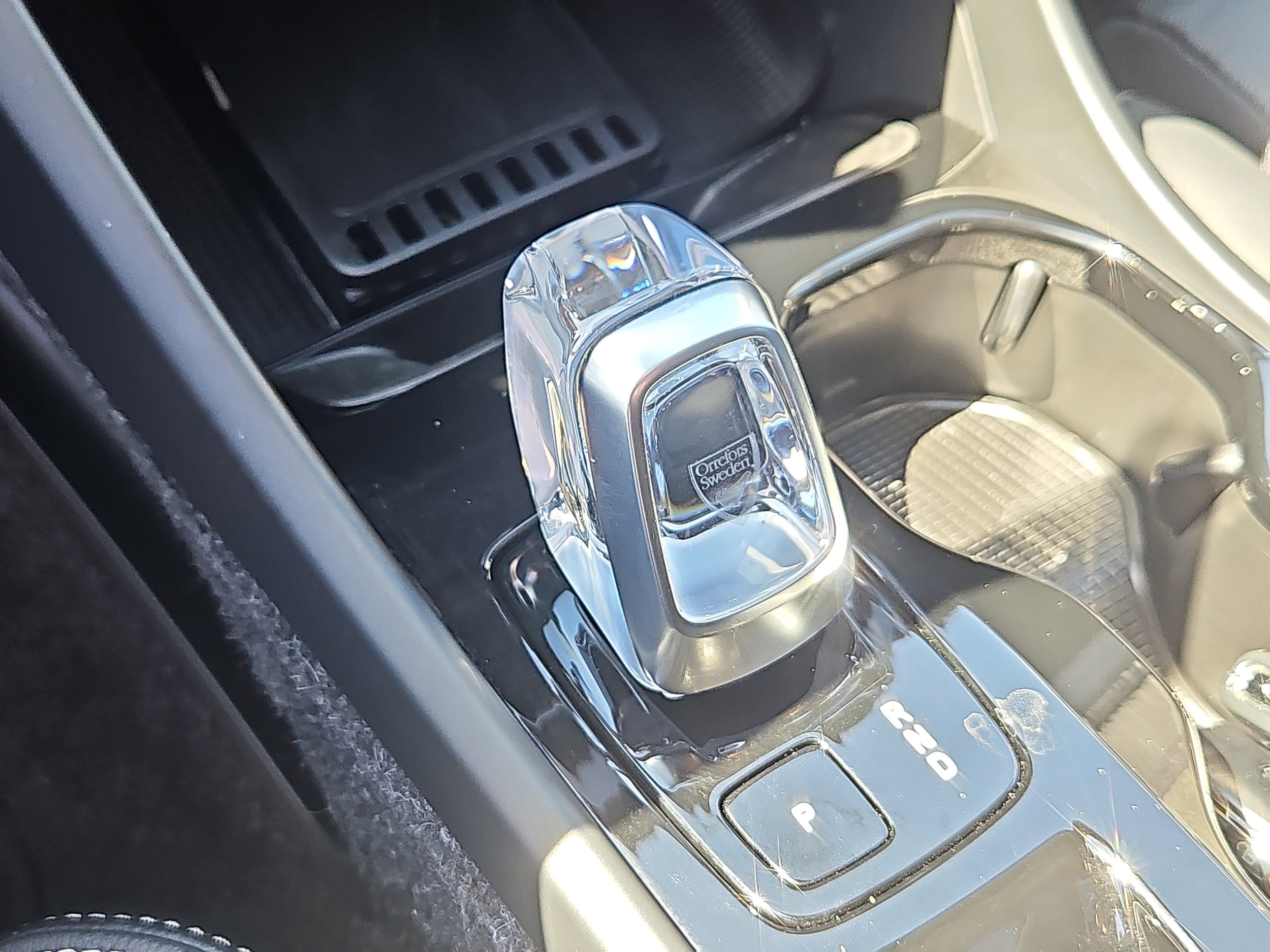 2026 Volvo XC40 Plus - Photo 21
