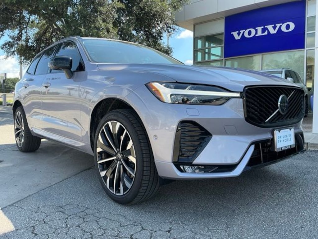 New 2026 Volvo XC60 B5 Ultra SUV
