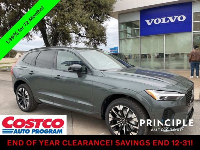 2026 Volvo XC60 Plus's photo