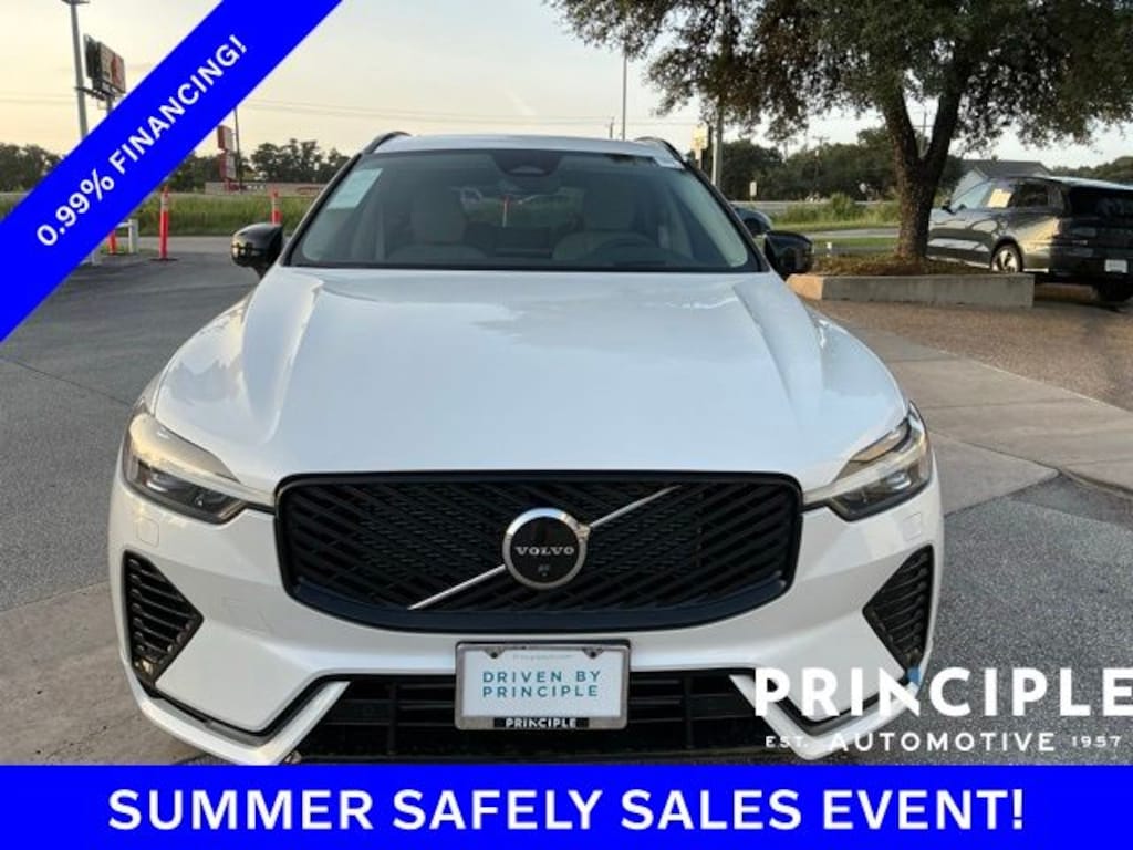 New 2026 Volvo XC60 plug-in hybrid T8 Ultra SUV