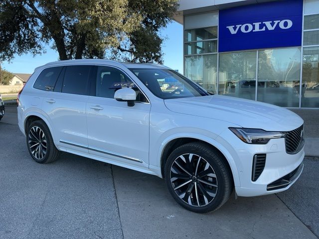 2025 Volvo XC90 Plus's photo