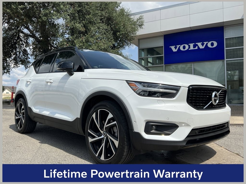 2022 Volvo XC40