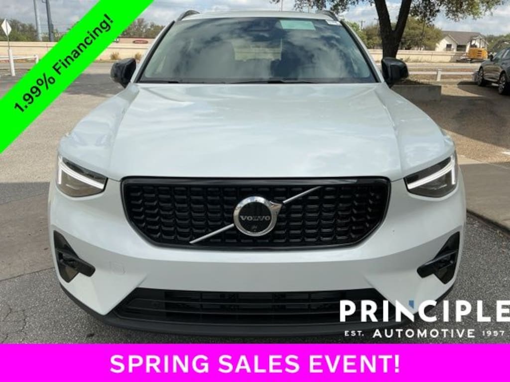 New 2026 Volvo XC40 B5 Ultra SUV