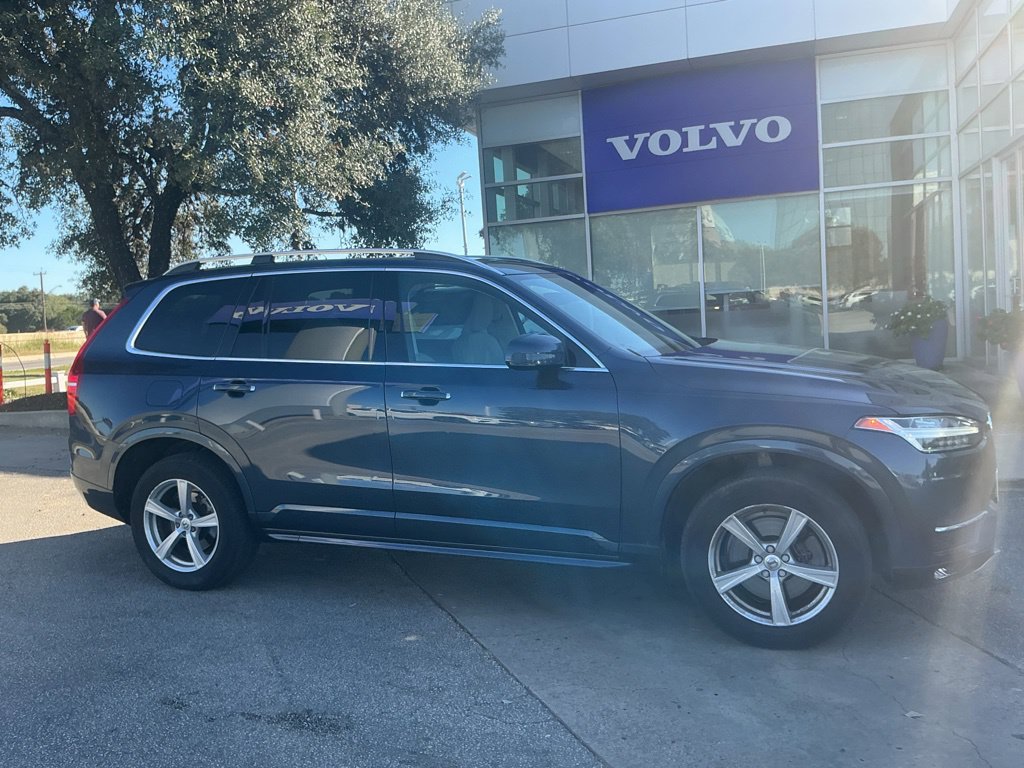 Used 2019 Volvo XC90 T5 Momentum SUV