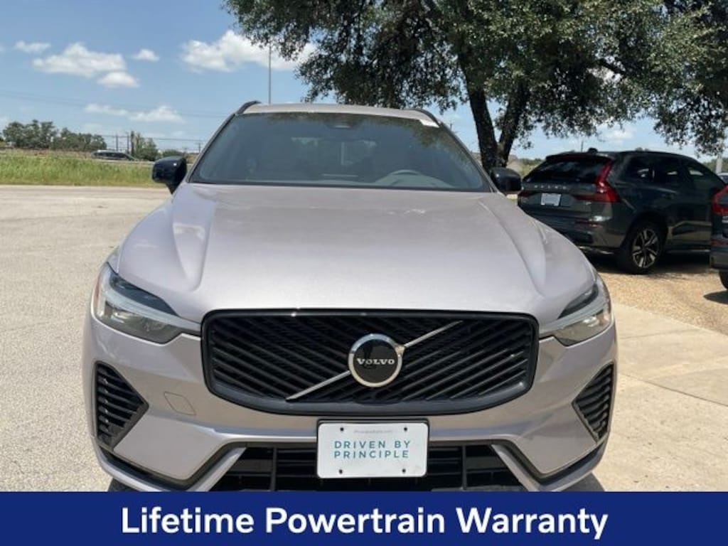 New 2026 Volvo XC60 plug-in hybrid T8 Core SUV