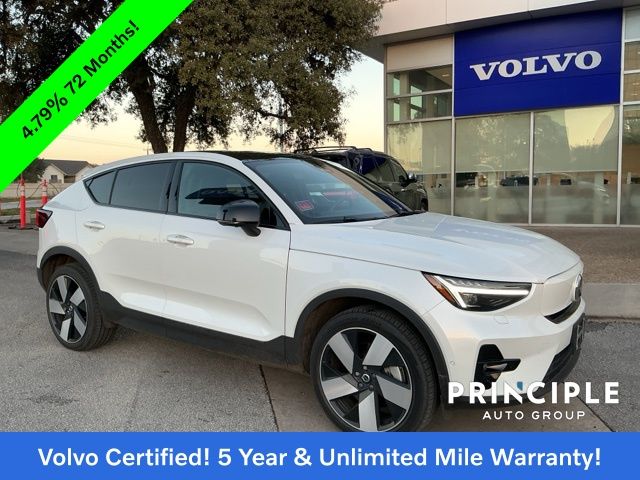 2023 Volvo C40 Ultimate's photo