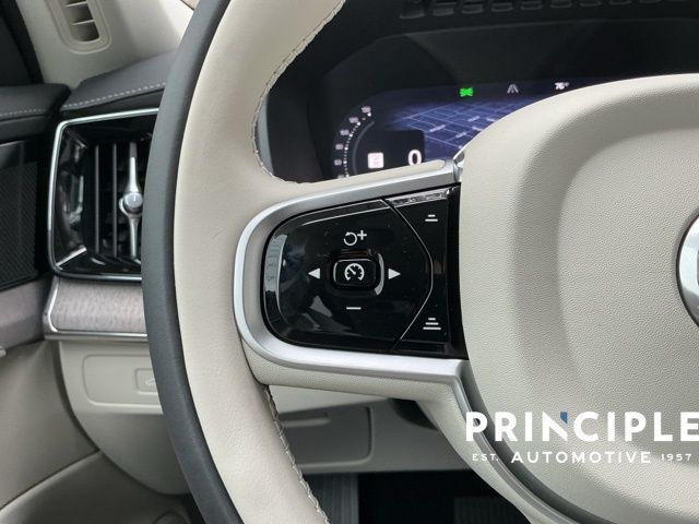 2026 Volvo XC90 Ultra - Photo 18