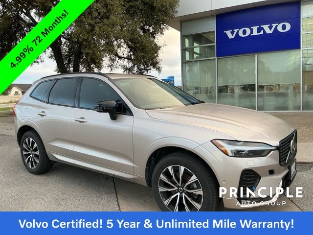 2024 Volvo XC60 Plus's photo