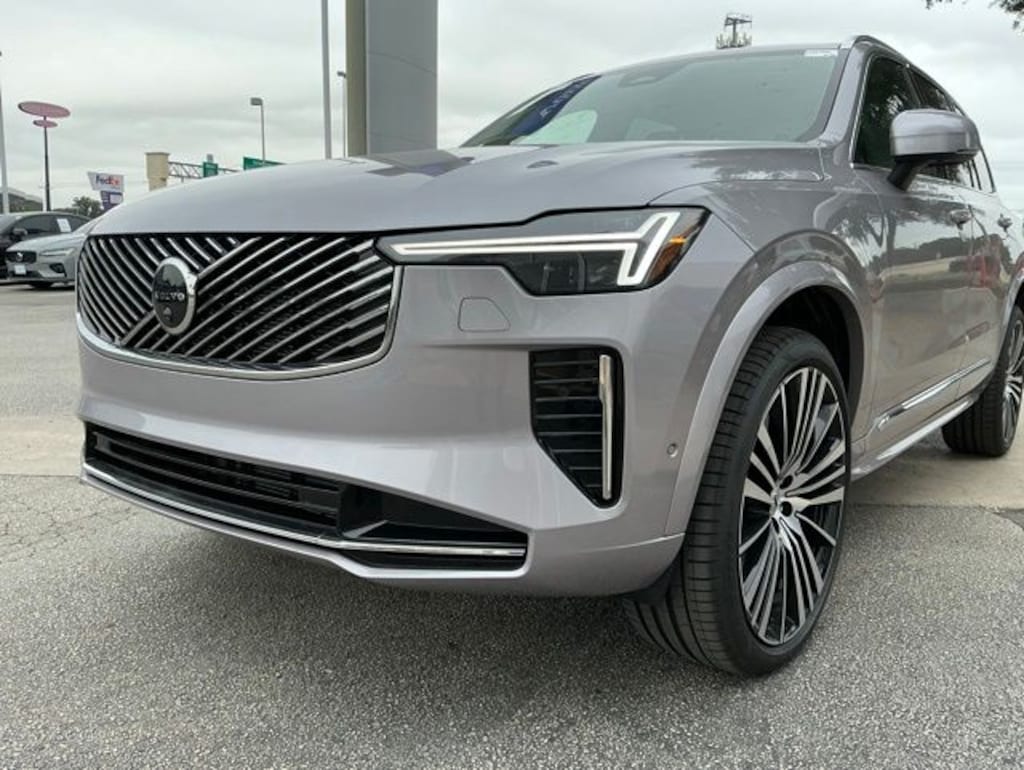 New 2026 Volvo XC90 B6 Plus 7-Seater SUV