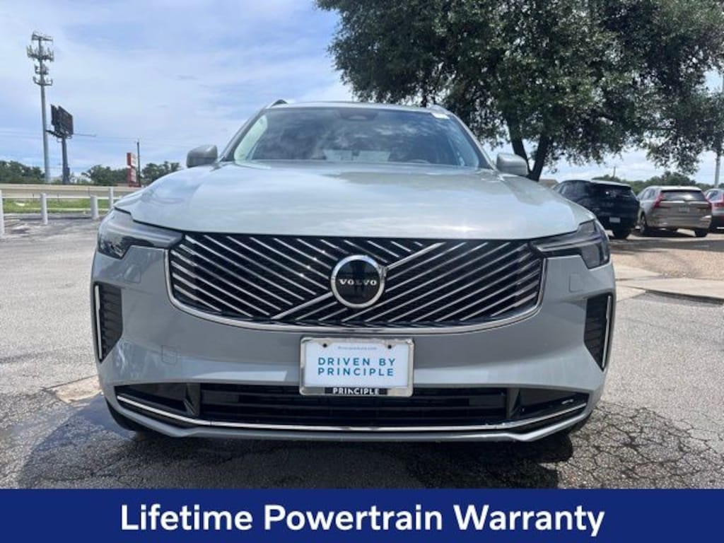 New 2026 Volvo XC90 B5 Core SUV