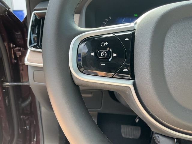 2026 Volvo XC90 Ultra - Photo 18