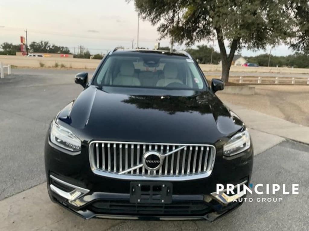Used 2024 Volvo XC90 B5 Core SUV
