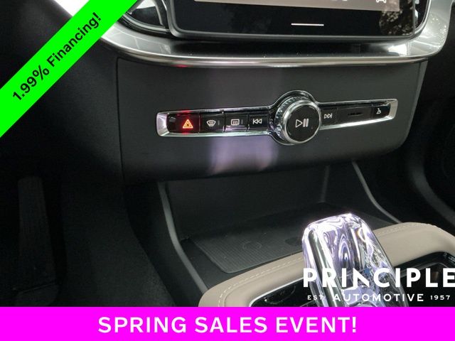 2026 Volvo XC90 Plus - Photo 19