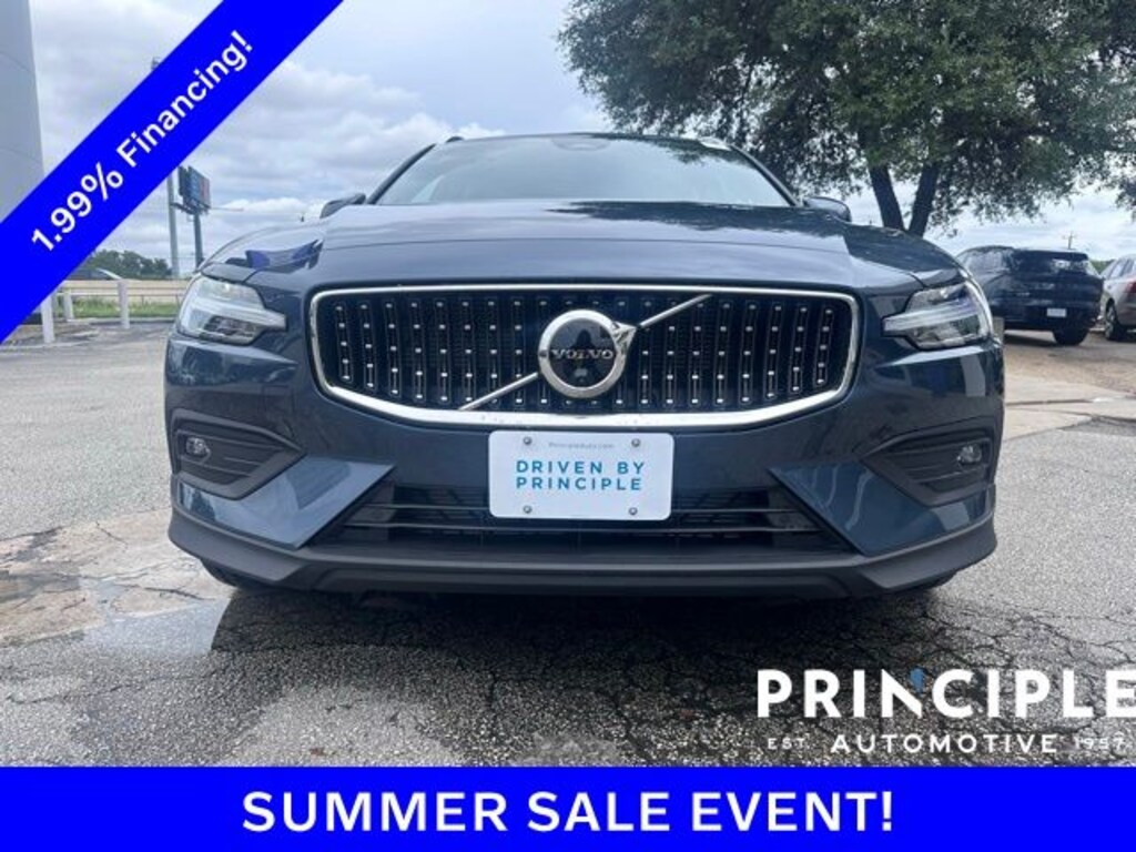 New 2026 Volvo V60 Cross Country B5 Ultra Wagon