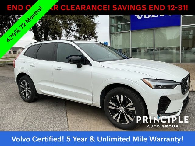 2025 Volvo XC60 Core's photo