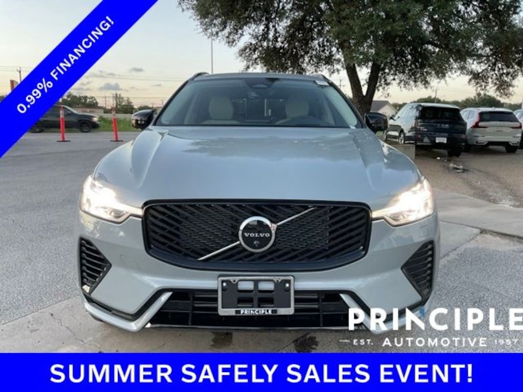 New 2026 Volvo XC60 plug-in hybrid T8 Ultra SUV