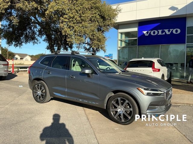 2021 Volvo XC60 Inscription's photo