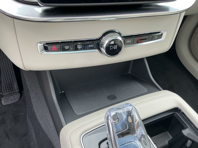 2026 Volvo XC90 Ultra - Photo 18