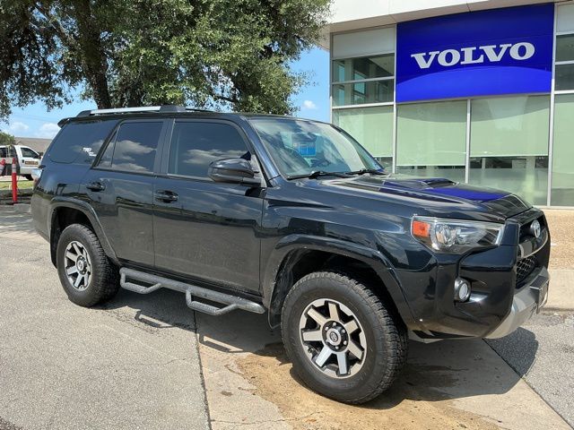 2018 Toyota 4Runner Off-Road 4x4 V6's photo