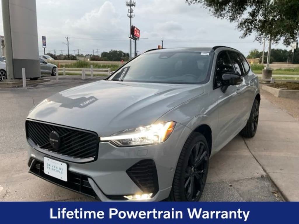 New 2026 Volvo XC60 B5 Ultra Black Edition SUV