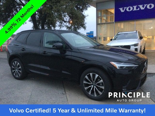 2023 Volvo XC60 Plus's photo