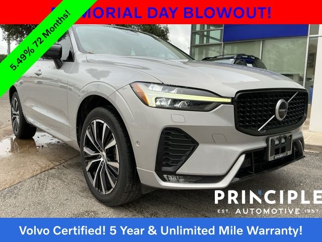 2023 Volvo XC60 B5 Plus Dark Theme AWD's photo