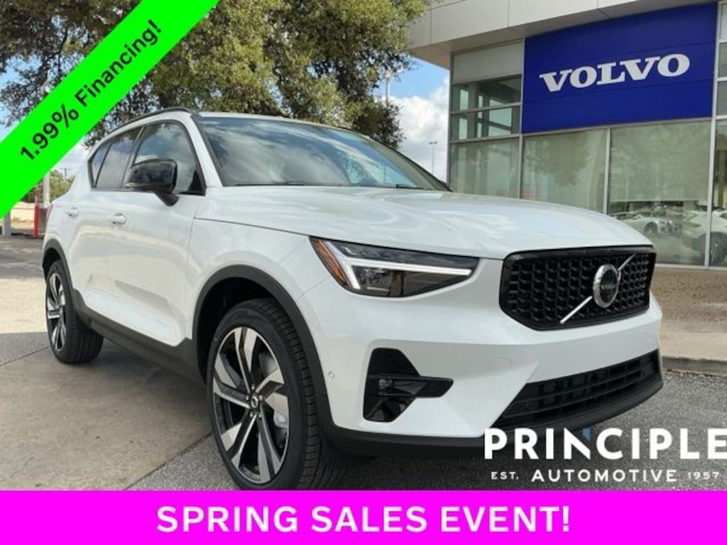 New 2026 Volvo XC40 B5 Ultra SUV