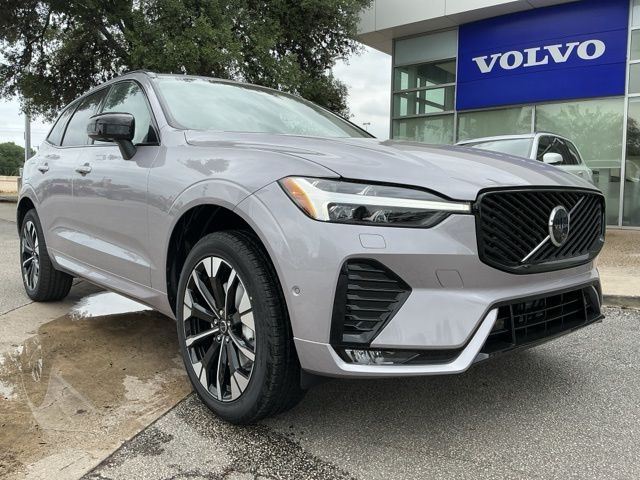 2026 Volvo XC60 B5 Plus Dark AWD's photo