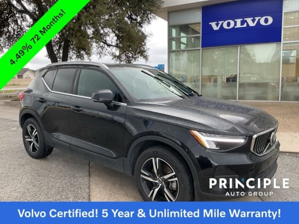 Certified 2025 Volvo XC40 B5 Core SUV