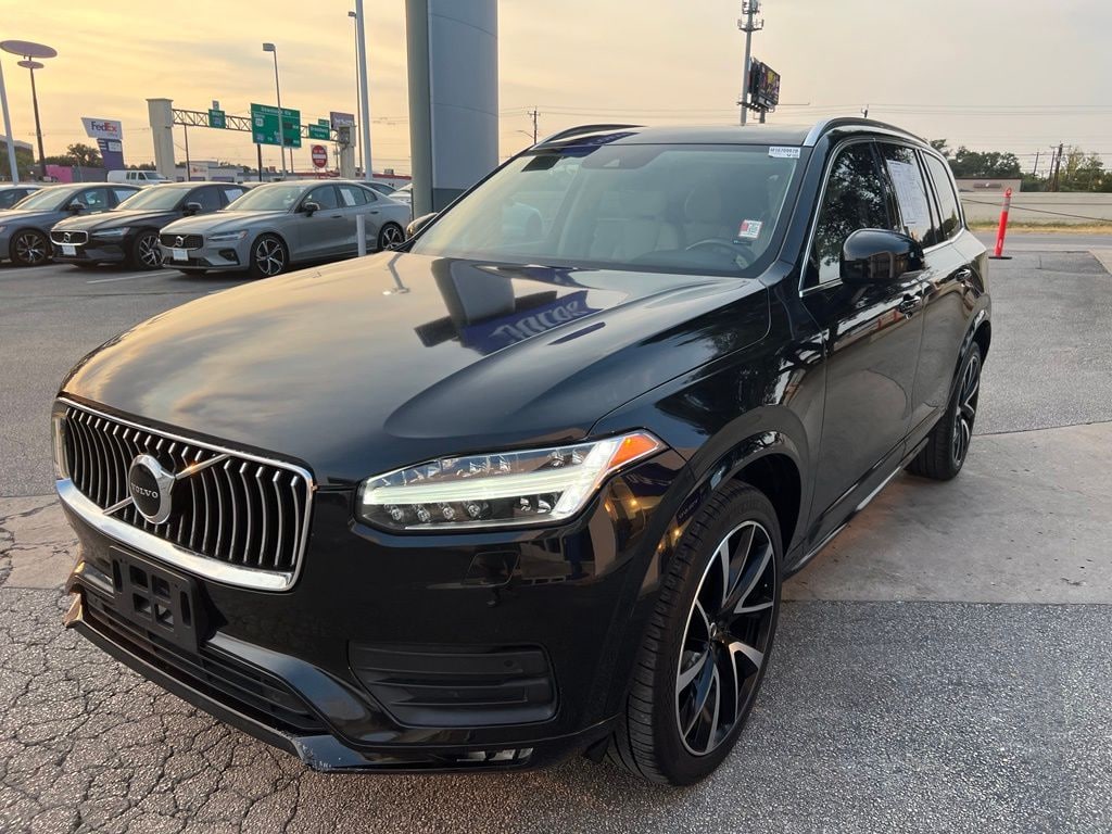 Used 2021 Volvo XC90 T6 Momentum SUV