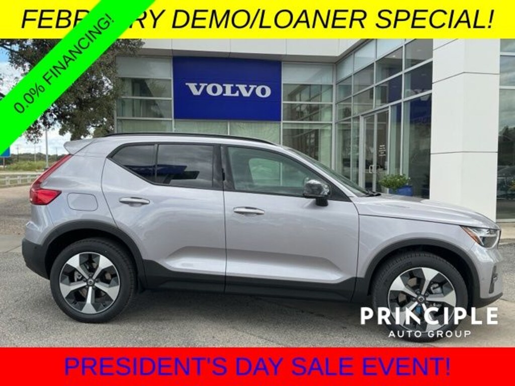 New 2026 Volvo XC40 B5 Plus SUV